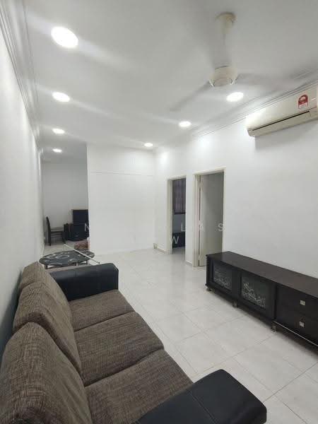 1-storey Terraced House for Rent in Taman Nusa Bestari 2 (Iskandar Puteri (Nusajaya)) - Nicholas Low - Living Room - PropertyGuru.com.my