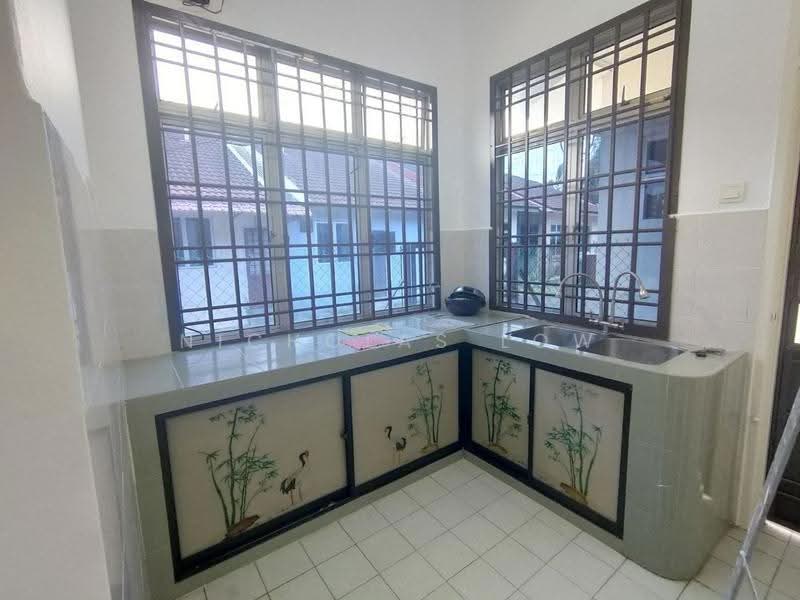 1-storey Terraced House for Rent in Taman Nusa Bestari 2 (Iskandar Puteri (Nusajaya)) - Nicholas Low - Kitchen - PropertyGuru.com.my