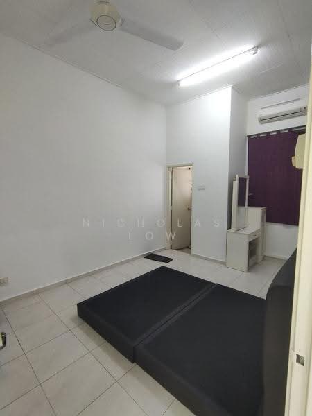 1-storey Terraced House for Rent in Taman Nusa Bestari 2 (Iskandar Puteri (Nusajaya)) - Nicholas Low - Bedroom - PropertyGuru.com.my