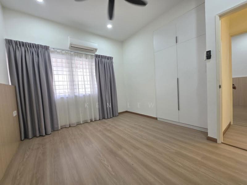 2-storey Terraced House for Sale in Taman Segar (Cheras) - Ken Lew - Bedroom - PropertyGuru.com.my
