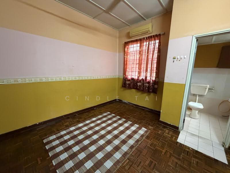2-storey Terraced House for Sale in Usj 9 (Subang Jaya) - Cindle Tai - Bathroom - PropertyGuru.com.my