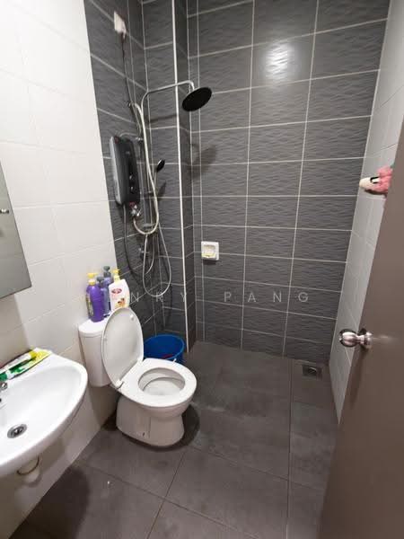 Rumah Teres 1-Tingkat untuk Dijual di Bandar Putra Kulai (Kulai) - Henry Pang - Bathroom - PropertyGuru.com.my