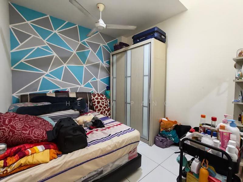 Rumah Teres 1-Tingkat untuk Dijual di Bandar Putra Kulai (Kulai) - Henry Pang - Bedroom - PropertyGuru.com.my