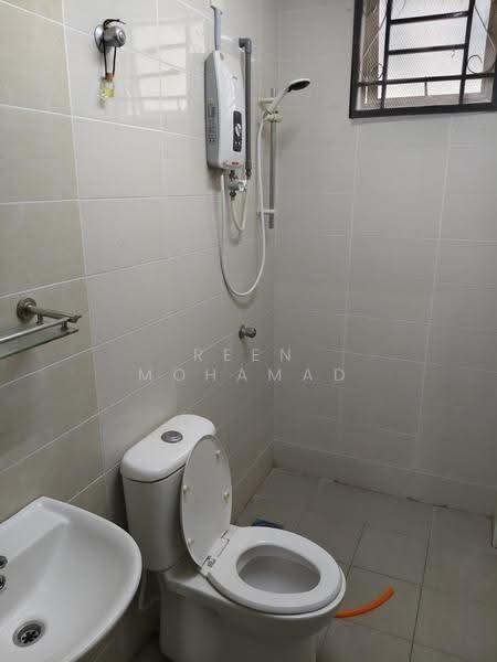 Rumah Teres untuk Disewa di Nada Alam (Pajam) - Reen Mohamad - Bathroom - PropertyGuru.com.my