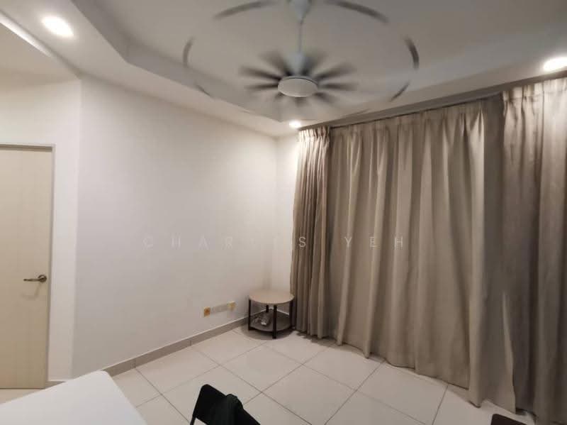 Pangsapuri untuk Disewa di Central Residence @ Sungai Besi - Charles Yeh - Living Room - PropertyGuru.com.my