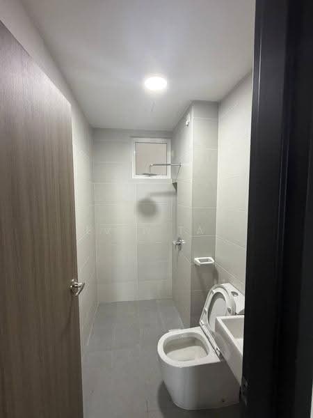 Service Residence for Rent at TRELLIS RESIDENCES - Evan Tai - Bathroom - PropertyGuru.com.my