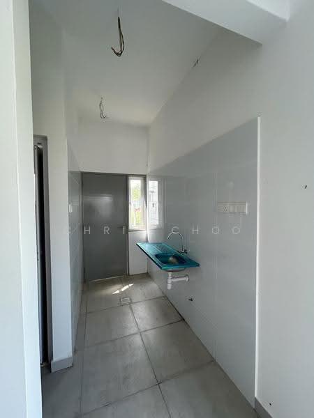 3-storey Terraced House for Rent in Taman Sri Manja (Petaling Jaya) - Chris Choo - Kitchen - PropertyGuru.com.my