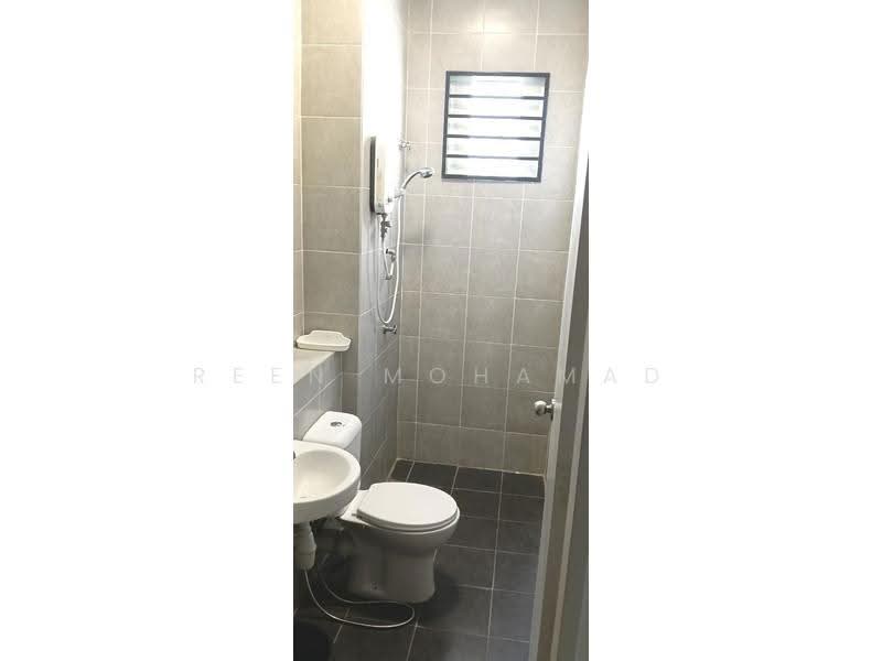 Condominium for Rent at Residensi Adelia 2 - Reen Mohamad - Bathroom - PropertyGuru.com.my