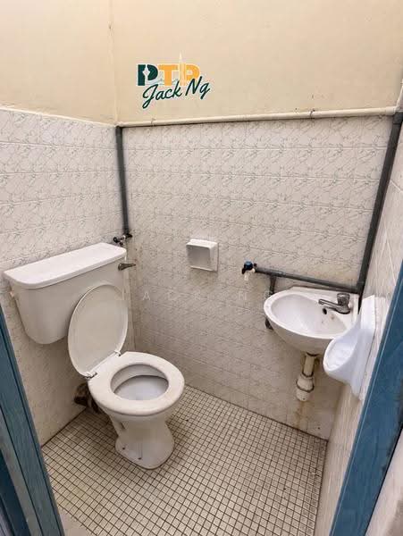 Apartment for Sale at Kelisa Apartment - Jack Ng - Bathroom - PropertyGuru.com.my