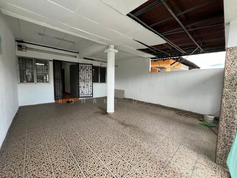 Rumah Teres 1-Tingkat untuk Dijual di Bandar Tasik Kesuma (Beranang) - Rohani Daud - Exterior - PropertyGuru.com.my