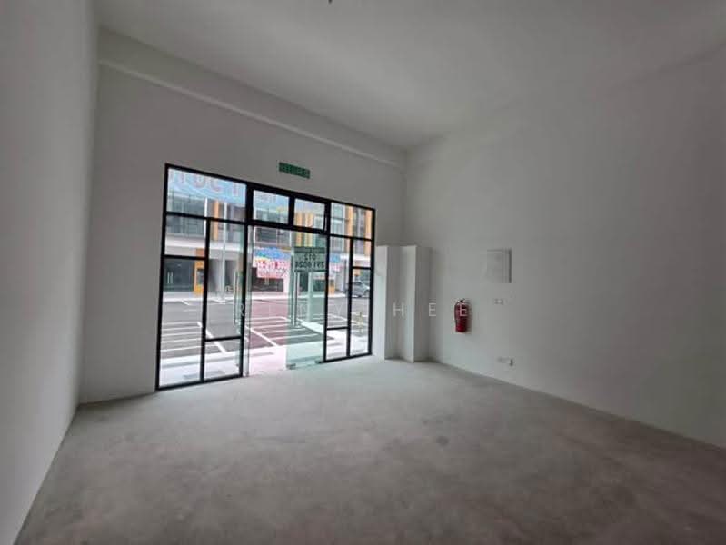 Kedai untuk Disewa di Bandar Baru Permas Jaya (Permas Jaya) - Reny Hee - Entrance - PropertyGuru.com.my