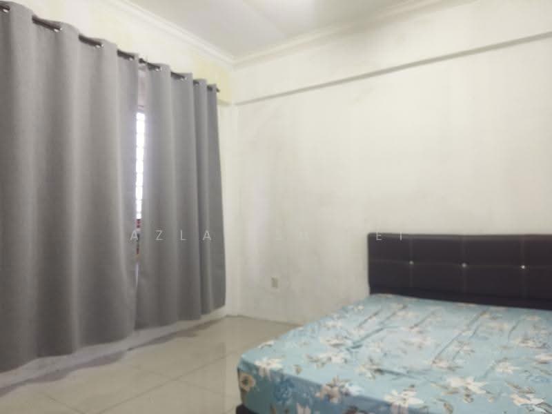 Apartment for Sale at Residensi Melor - Azlan Shafei - Master bedroom - PropertyGuru.com.my