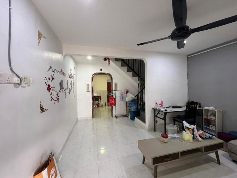 2-storey Terraced House for Sale in Taman Saleng (Kulai) - Yvonne Lim - Living Room - PropertyGuru.com.my