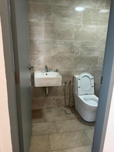 Kediaman Servis untuk Disewa di M Arisa - Evan Goh - Bathroom - PropertyGuru.com.my