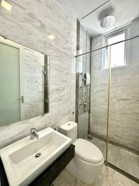 Kondominium untuk Disewa di The Cantonment - Gan Chun Kai - Bathroom - PropertyGuru.com.my