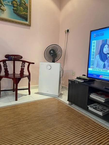 Rumah Teres 2-Tingkat untuk Dijual di Taman Bertam Jaya (Cheng) - Sani Niagawan - Living Room - PropertyGuru.com.my