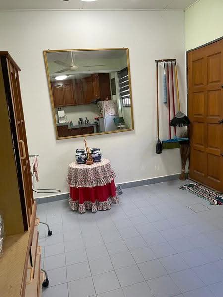Rumah Teres 2-Tingkat untuk Dijual di Taman Bertam Jaya (Cheng) - Sani Niagawan - Kitchen - PropertyGuru.com.my