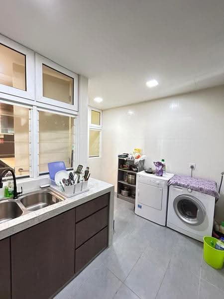 Condominium for Rent at 28 Dutamas - Ryan Swe - Kitchen - PropertyGuru.com.my