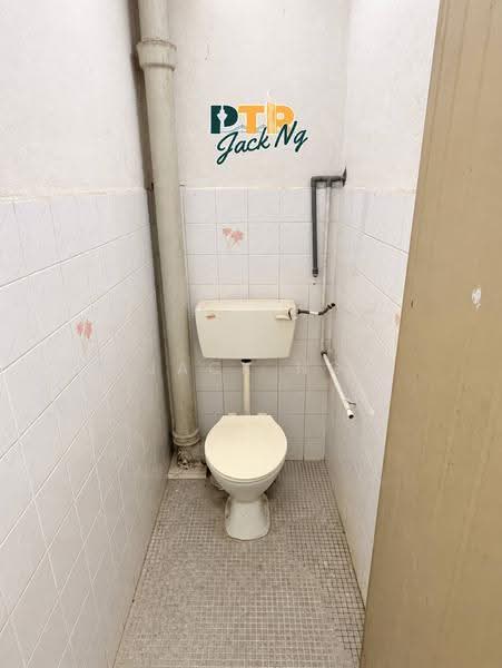 Kedai / Pejabat untuk Disewa di Butterworth (Penang) - Jack Ng - Bathroom - PropertyGuru.com.my
