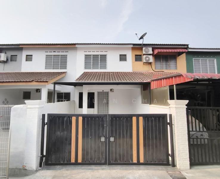 2-storey Terraced House for Sale in Taman Cahaya Masai (Pasir Gudang) - Lik Xuan Chai - Exterior - PropertyGuru.com.my