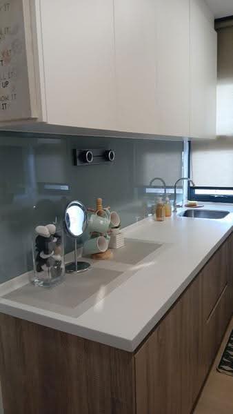 Kediaman Servis untuk Dijual di TRIO By Setia - John Tee - Kitchen - PropertyGuru.com.my