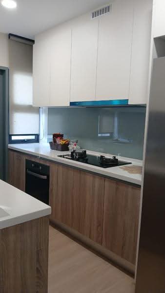 Kediaman Servis untuk Dijual di TRIO By Setia - John Tee - Kitchen - PropertyGuru.com.my