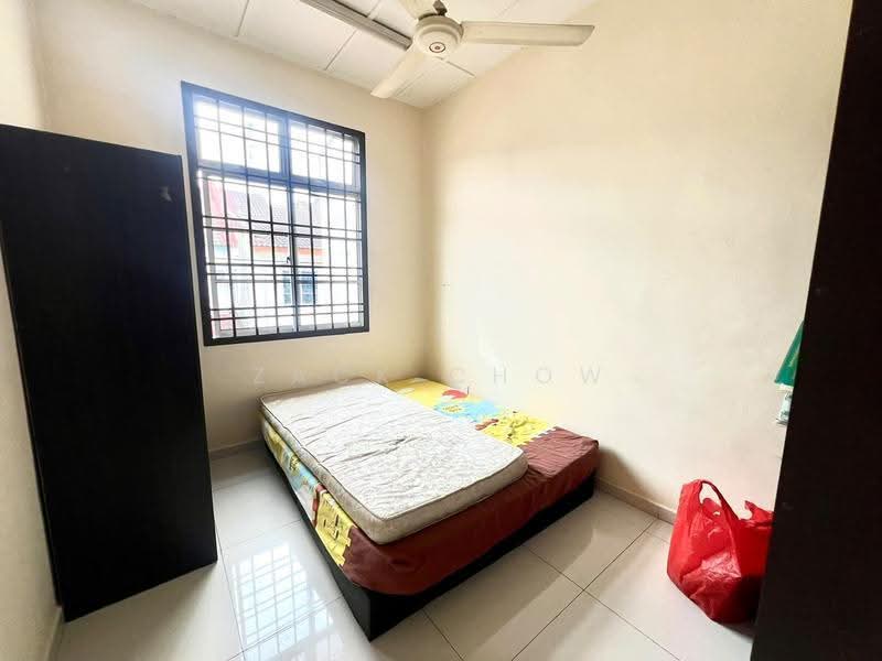 2-storey Terraced House for Sale in Johor Bahru (Johor Bahru) - Zack Chow - Bedroom - PropertyGuru.com.my