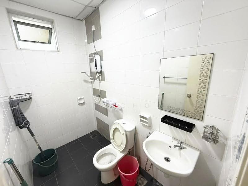 Kondominium untuk Disewa di Boulevard Condominium (BLVD) - Jen Choo - Bathroom - PropertyGuru.com.my