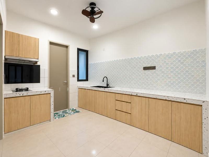 Rumah Teres 2-Tingkat untuk Dijual di Sepang (Selangor) - Fikri Yasmin - Kitchen - PropertyGuru.com.my