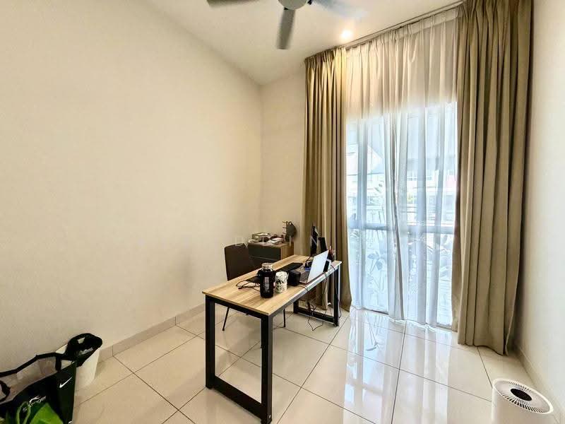 2-storey Terraced House for Sale in Bandar Tropicana Aman (Telok Panglima Garang) - Aizuddin Ali - Study - PropertyGuru.com.my