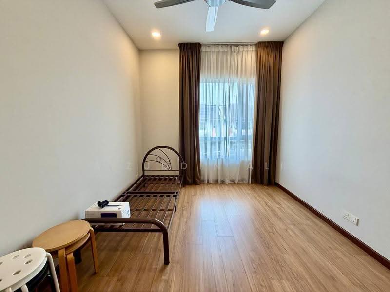 2-storey Terraced House for Sale in Bandar Tropicana Aman (Telok Panglima Garang) - Aizuddin Ali - Bedroom - PropertyGuru.com.my