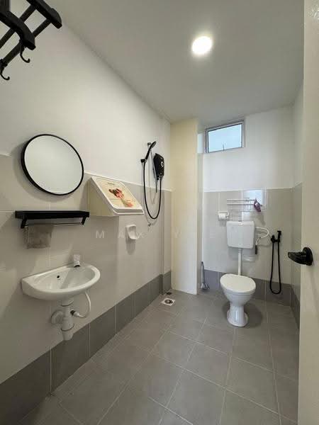 Apartment for Rent at Pangsapuri Pulai Mutiara 3 - Max Yee - Bathroom - PropertyGuru.com.my