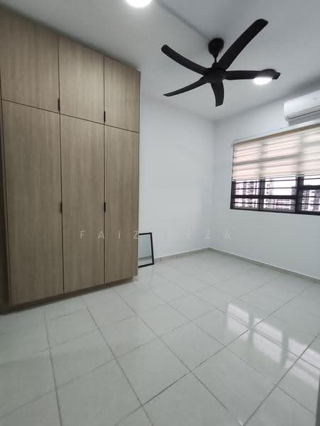 Pangsapuri untuk Disewa di Residensi Adelia 2 - FAIZ REZA - Bedroom - PropertyGuru.com.my