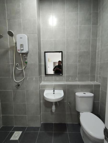 Pangsapuri untuk Disewa di Residensi Adelia 2 - FAIZ REZA - Bathroom - PropertyGuru.com.my