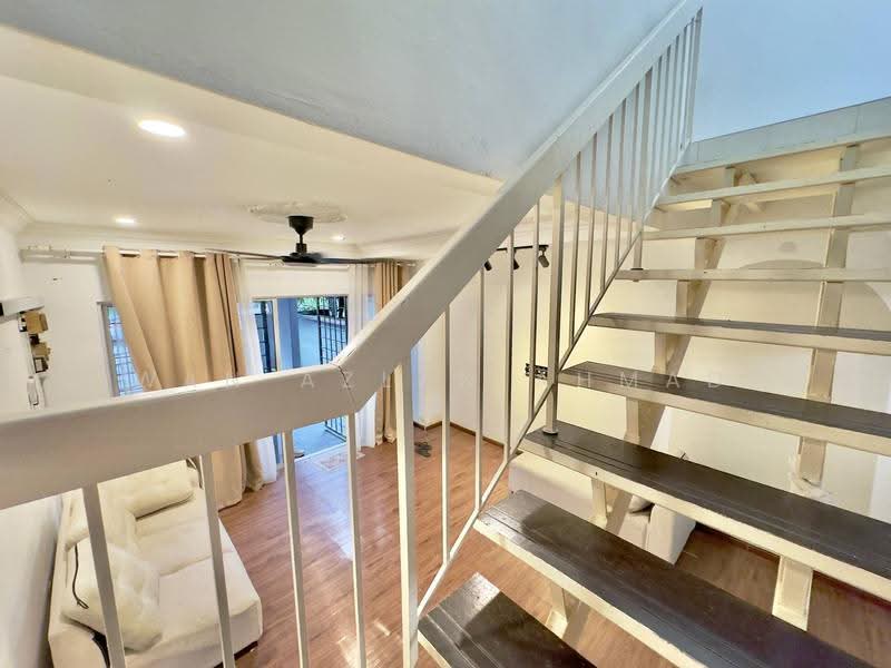 Rumah Teres 2-Tingkat untuk Dijual di Taman Gombak (Batu Caves) - Wan Azlan Ahmad - Living Room - PropertyGuru.com.my