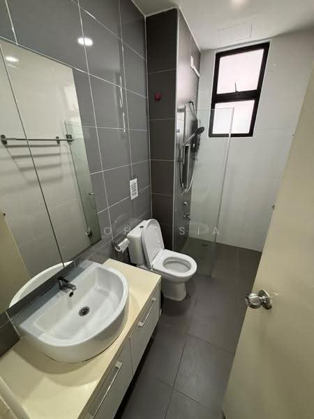 Kediaman Servis untuk Disewa di The Platino Serviced Apartment - John Sia - Bathroom - PropertyGuru.com.my