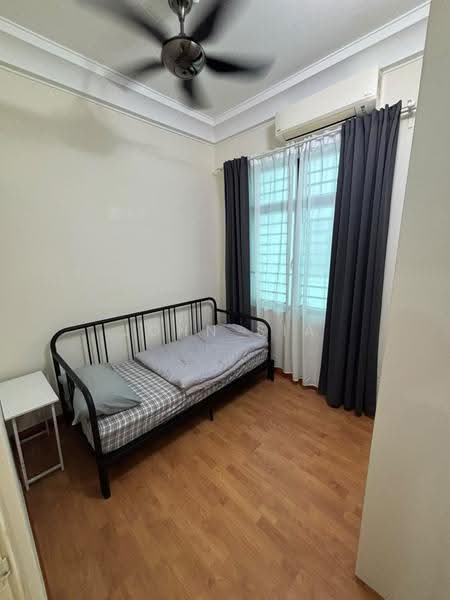 Kediaman Servis untuk Disewa di The Platino Serviced Apartment - John Sia - Bedroom - PropertyGuru.com.my