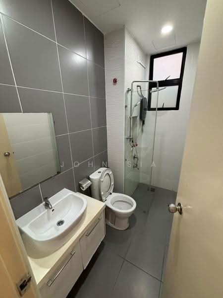 Kediaman Servis untuk Disewa di The Platino Serviced Apartment - John Sia - Bathroom - PropertyGuru.com.my