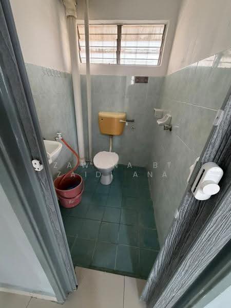 Pangsapuri untuk Dijual di Jasmin Apartment - Zawana BT Zaidi Ana - Bathroom - PropertyGuru.com.my