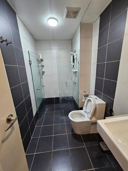 Service Residence for Rent at Centrestage Designer Suite - Bonnie Chong - Bathroom - PropertyGuru.com.my