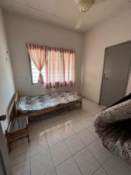 Rumah Teres 2-Tingkat untuk Dijual di Taman Seri Rapat (Ipoh) - Phoebe Chang - Bedroom - PropertyGuru.com.my