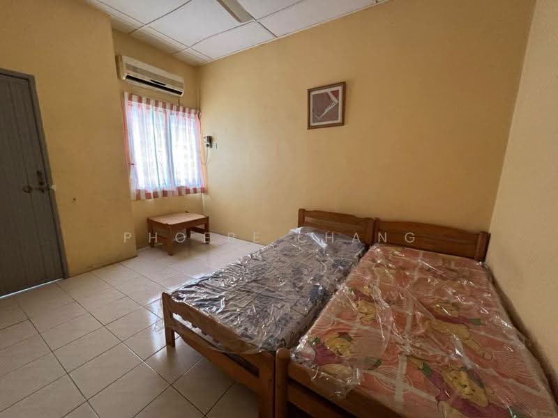Rumah Teres 2-Tingkat untuk Dijual di Taman Seri Rapat (Ipoh) - Phoebe Chang - Bedroom - PropertyGuru.com.my