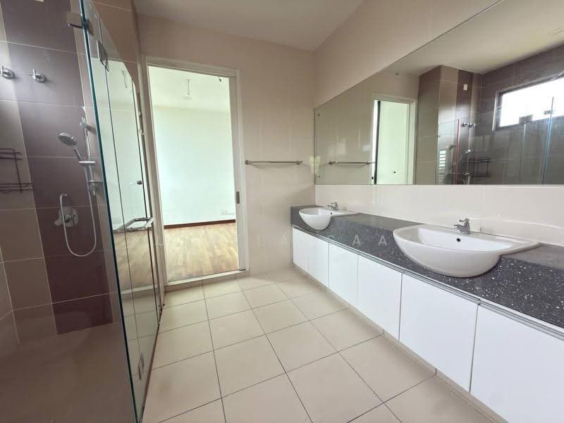 Rumah Berkembar untuk Dijual di Denai Alam (Shah Alam) - Suhaila Saat - Bathroom - PropertyGuru.com.my