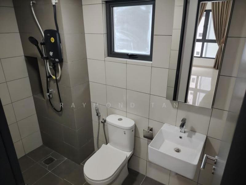 Service Residence for Sale at D'Quince Residences - Raymond Tan - Bathroom - PropertyGuru.com.my