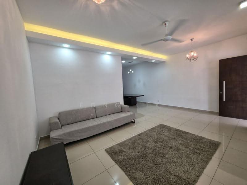 2-storey Terraced House for Sale in Taman Seri Austin (Tebrau) - Fong Lik - Living Room - PropertyGuru.com.my