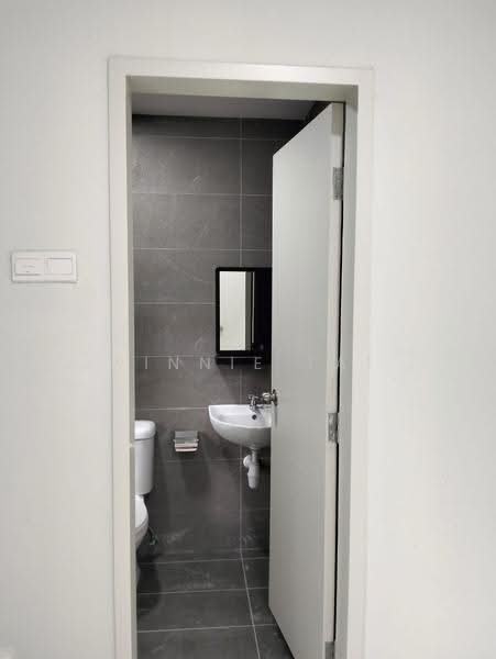 Service Residence for Sale at Majestic Maxim - Winnie Tai - Bathroom - PropertyGuru.com.my