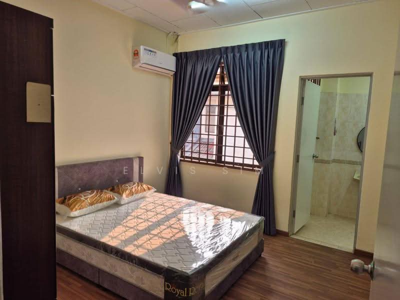 Rumah Teres 2-Tingkat untuk Disewa di Taman Daya (Johor Bahru) - Elvis Sim - Bedroom - PropertyGuru.com.my