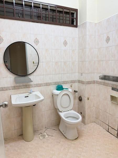Rumah Teres 2-Tingkat untuk Disewa di Taman Daya (Johor Bahru) - Elvis Sim - Bathroom - PropertyGuru.com.my