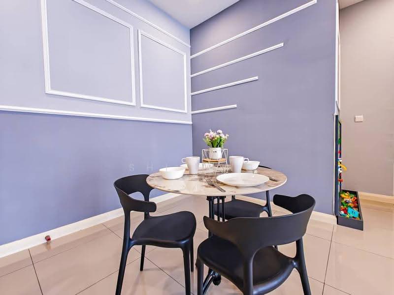 Service Residence for Sale at D'Pristine - Shi Ting - Dining Room - PropertyGuru.com.my