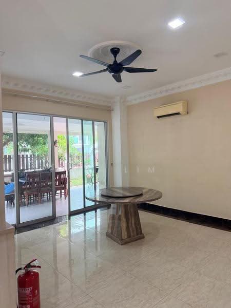 Bungalow House for Rent in Kajang (Selangor) - Aka Lim - Dining Room - PropertyGuru.com.my
